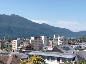 appartement T1 Château Durieux IV vue Lac
